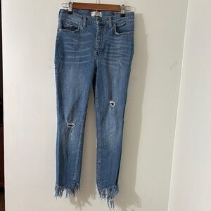 We the Free Distressed Fringe Hem Straight Leg Jeans
Size 30